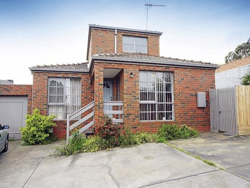 2 563 Whitehorse Road Surrey Hills 3127