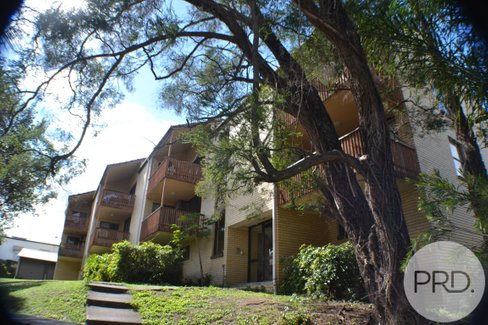 2/57 Lisson Grove, WOOLOOWIN QLD 4030