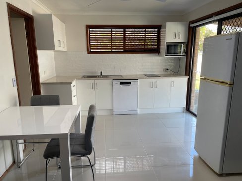 25b Parasol Street, ASHMORE QLD 4214