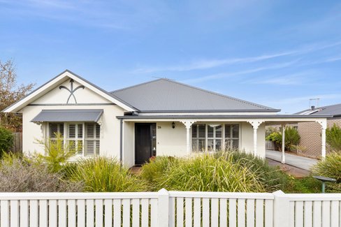 26 Bayfield Court  Newcomb 3219