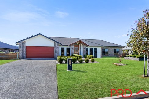 26 Bluebell Way, TAMWORTH NSW 2340