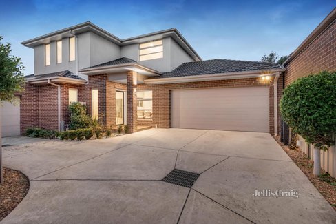 2 6 Briggs Street Mount Waverley 3149