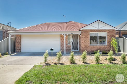 26 Clifton Street, DELACOMBE VIC 3356