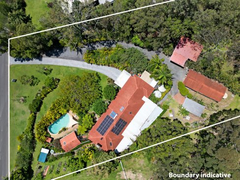 26 Cornwall Drive, Elanora QLD 4221