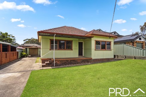 26 Donald Street, PICNIC POINT NSW 2213