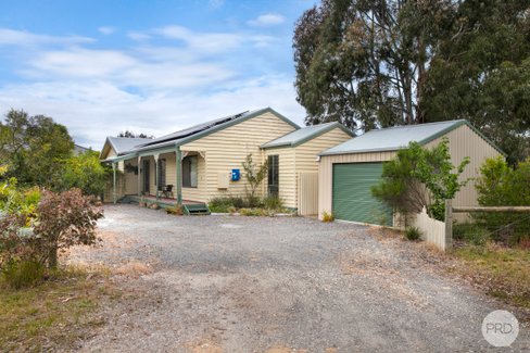 26 Elizabeth Road, CRESWICK VIC 3363