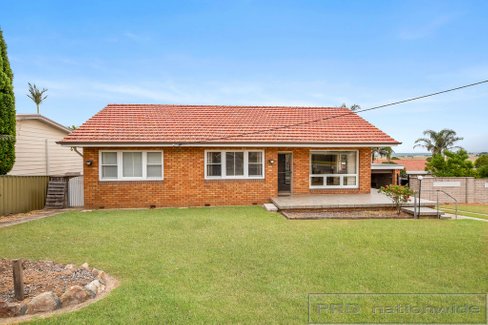 26 Green St, TELARAH NSW 2320