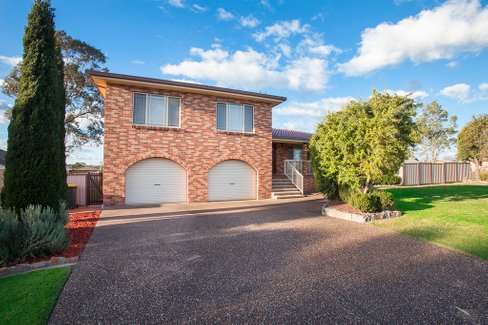 26 Holford Crescent, THORNTON NSW 2322