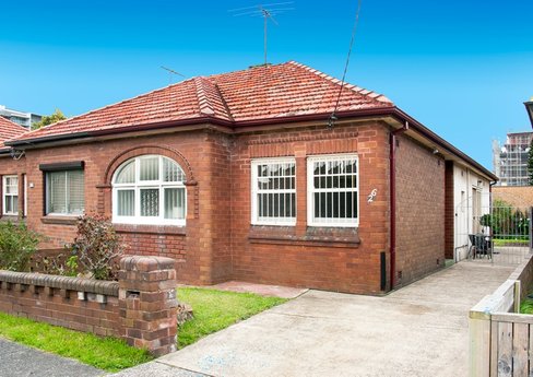 26 Hughes Avenue, MASCOT NSW 2020