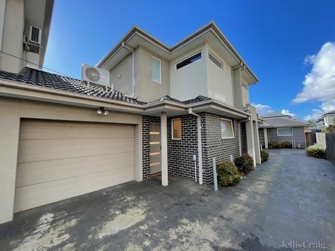 2/6 Isla Avenue Glenroy 3046