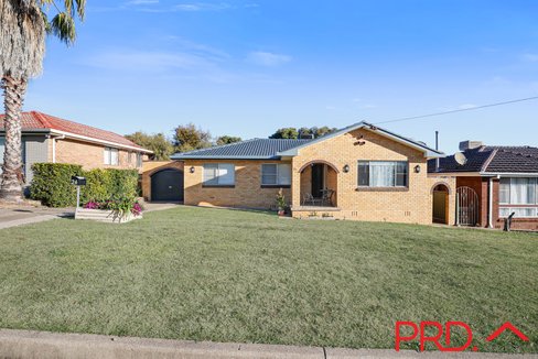 26 Kinarra Street, TAMWORTH NSW 2340