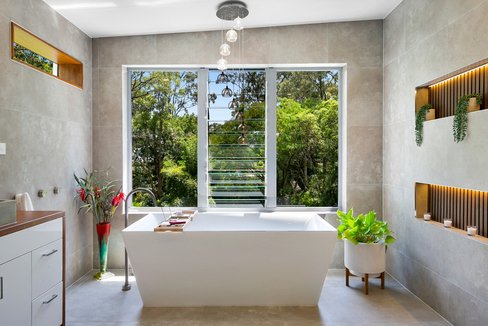 26 Ladds Ridge Road, Burleigh Heads QLD 4220