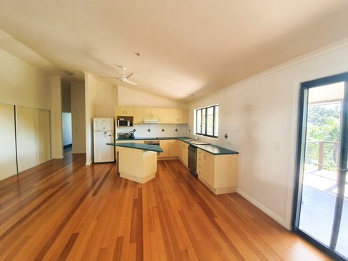 26 Moonlight Drive, JUBILEE POCKET QLD 4802