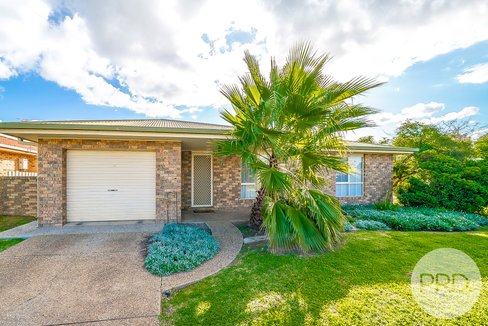 2/6 Nardoo Street, GLENFIELD PARK NSW 2650