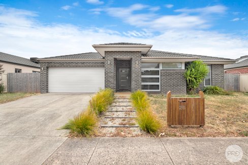 26 Normlyttle Parade, MINERS REST VIC 3352