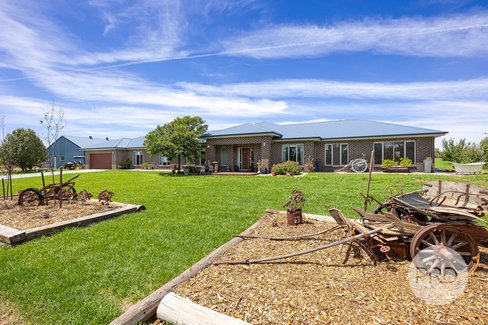 26 Pykes Lane, COOLAMON NSW 2701