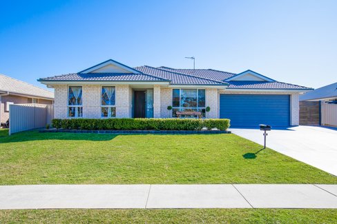 26 Sapphire Drive, RUTHERFORD NSW 2320