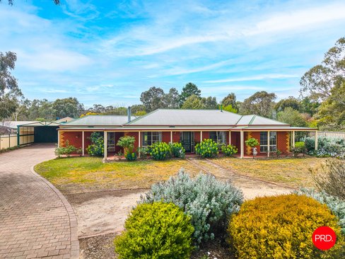 26 Scullys Lane, HEATHCOTE