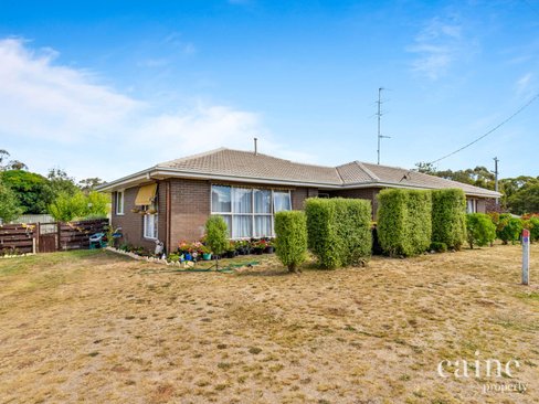 26 Semmens Avenue Creswick 3363