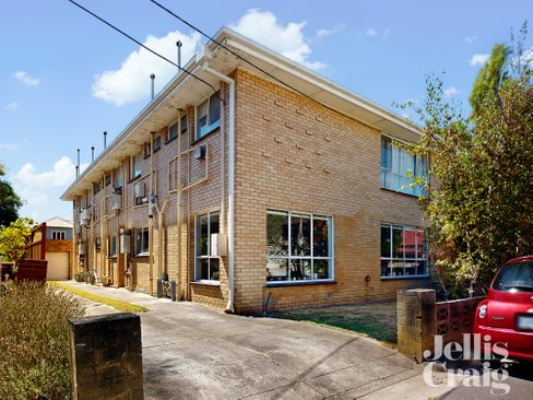 2/6 Smith Street  Moonee Ponds 3039