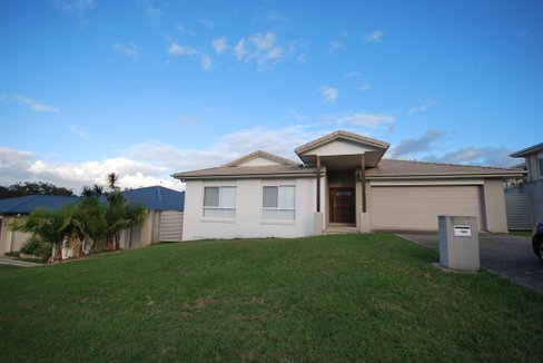 26 Snowwood Street, REEDY CREEK QLD 4227