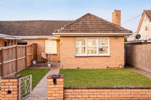 2/6 Strachan Avenue  Manifold Heights 3218