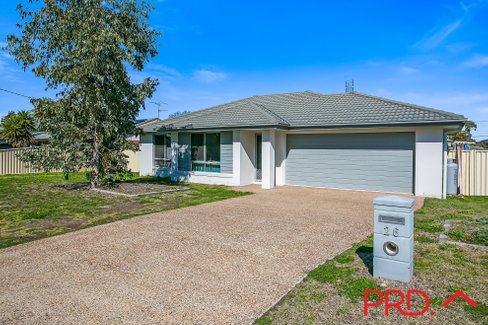 26 Susan Street, KOOTINGAL NSW 2352