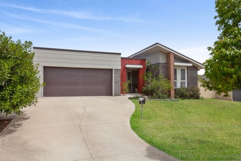 26 Upington Drive, EAST MAITLAND NSW 2323