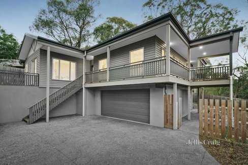 2 60 Diamond Creek Road Greensborough 3088