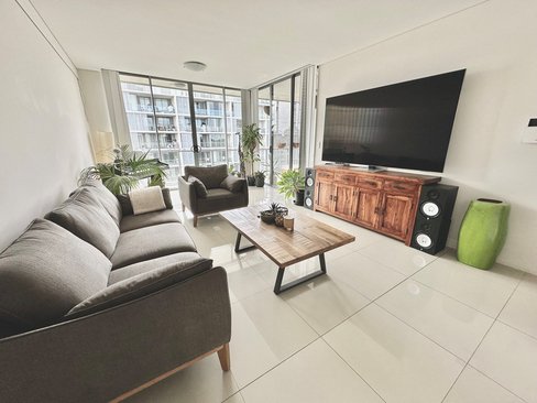 2607/39 Rhodes Street, HILLSDALE