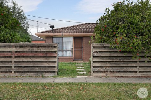 2/613 Talbot Street South, REDAN VIC 3350