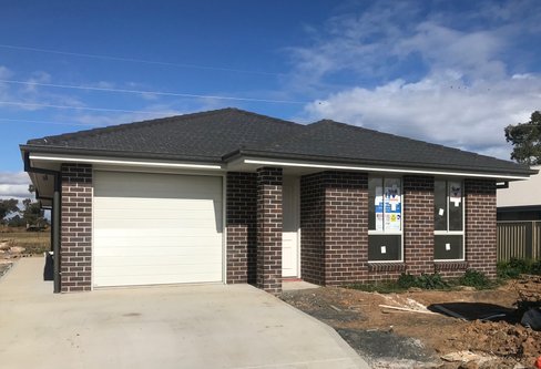 2/62 Kenny Drive, TAMWORTH NSW 2340