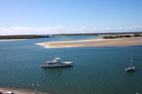 26/326-343 Marine Parade, LABRADOR QLD 4215