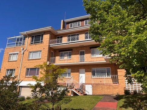 26/5-7 Hilltop Crescent Ivanhoe East 3079