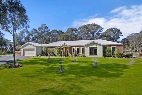 266 Edgecombe Road Kyneton 3444