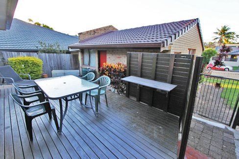 2/67 Corunna Crescent, ASHMORE QLD 4214