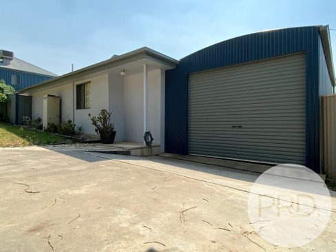 2/679 Pearsall Street, LAVINGTON NSW 2641