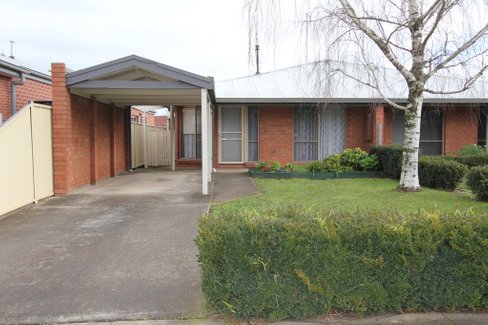 2/69 Gillies Street South, ALFREDTON VIC 3350