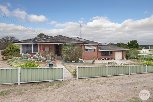 27 Adair Street, LINTON