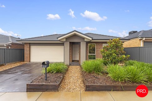 27 Aspect Drive, HUNTLY VIC 3551