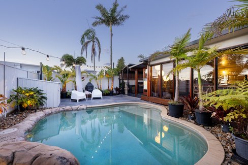 27 Boyd Street, Tugun QLD 4224