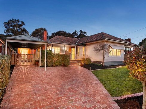 27 Brook Crescent Box Hill South 3128