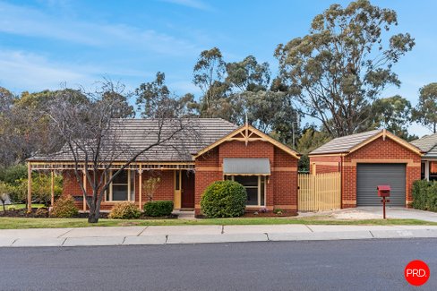 27 Butcher Street, STRATHDALE VIC 3550