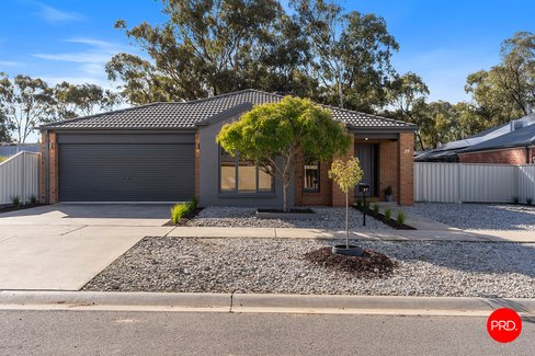 27 Crossley Avenue, EPSOM