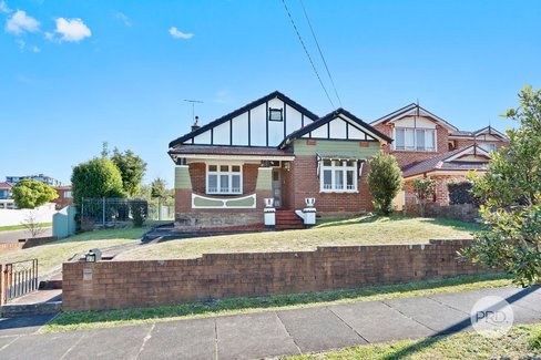 27 Dardanelles Street MORTDALE