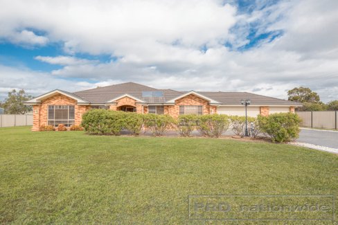 27 Forbes Cres, HEDDON GRETA NSW 2321