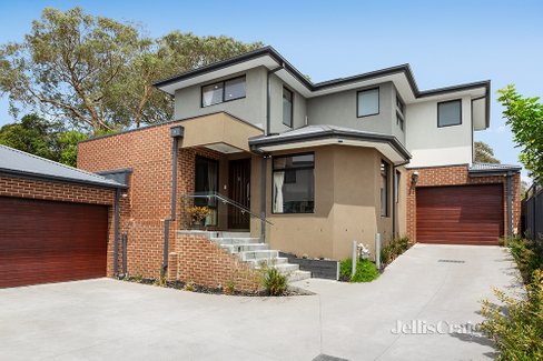 2/7 Heather Grove Briar Hill 3088