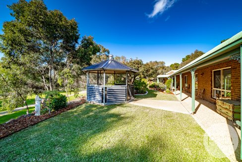 27 Henschke Avenue, SAN ISIDORE NSW 2650