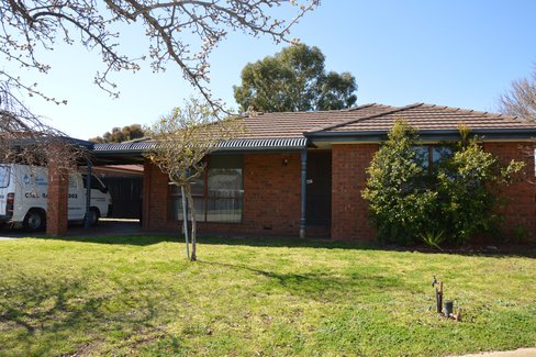 27 Heysen Avenue, SHEPPARTON VIC 3630