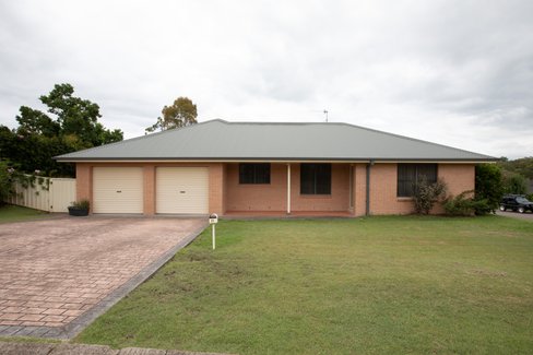27 Highland Way, BOLWARRA HEIGHTS NSW 2320